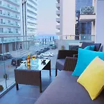 Luxury Apartment By The Sea